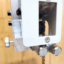 Load image into Gallery viewer, Band saw on foot HBS300 750W